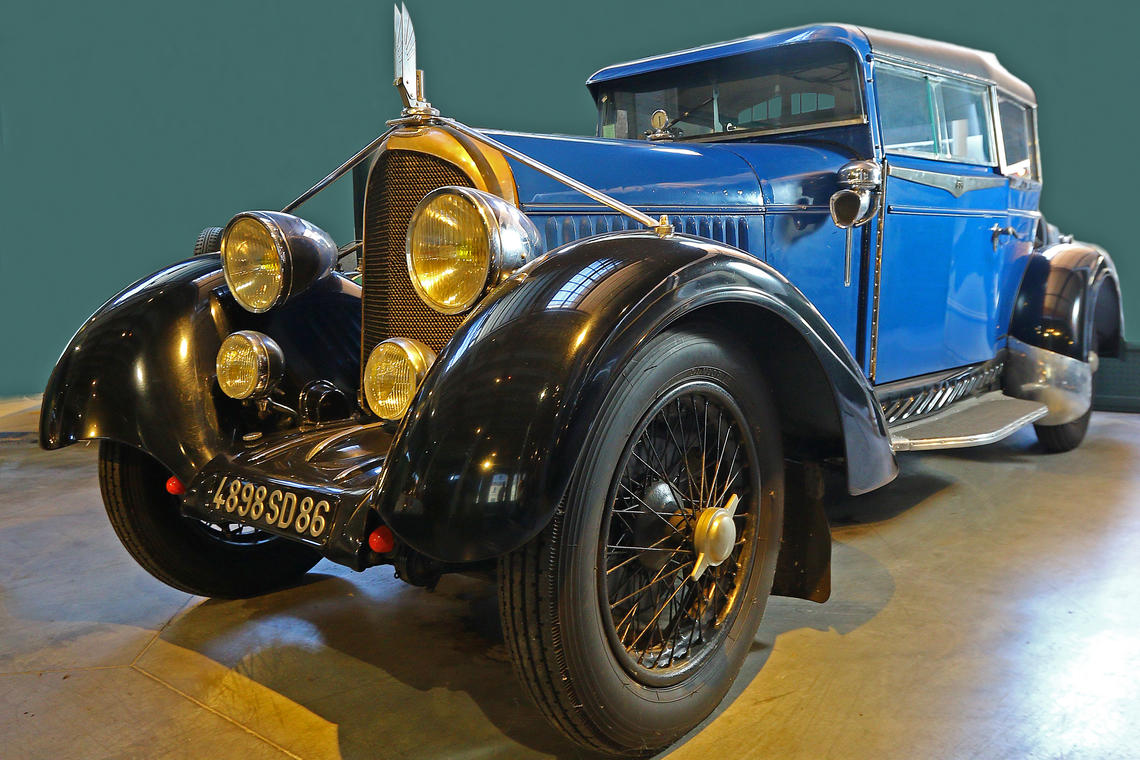 Musée de la Moto, de l'Automobile et du Vélo