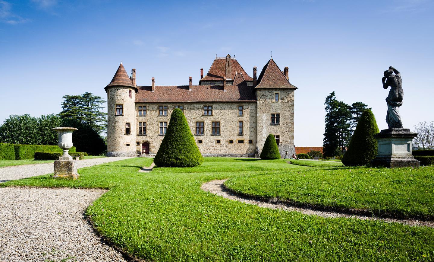 Château de Septème et ses remparts