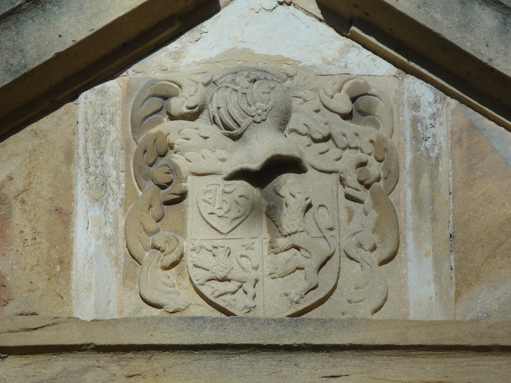 Château et Seigneurie de Jarnioux