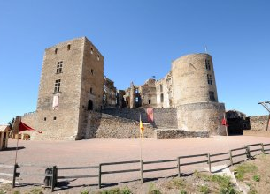 Château de Montrond-les-Bains