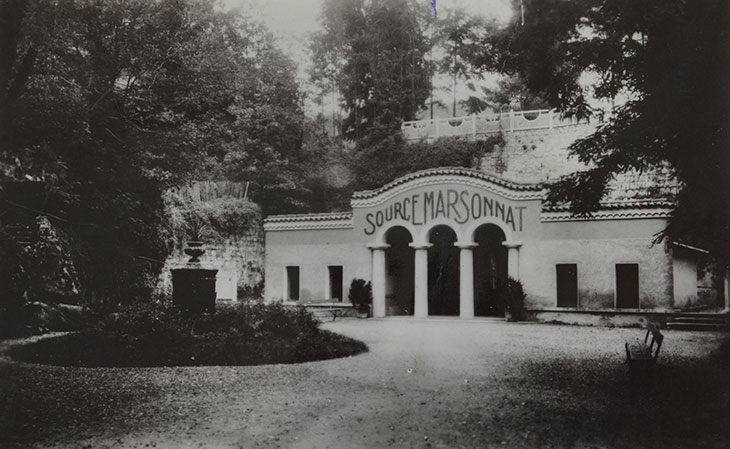 Parc des Thermes Pavillon de la Rotonde-Casino-Source