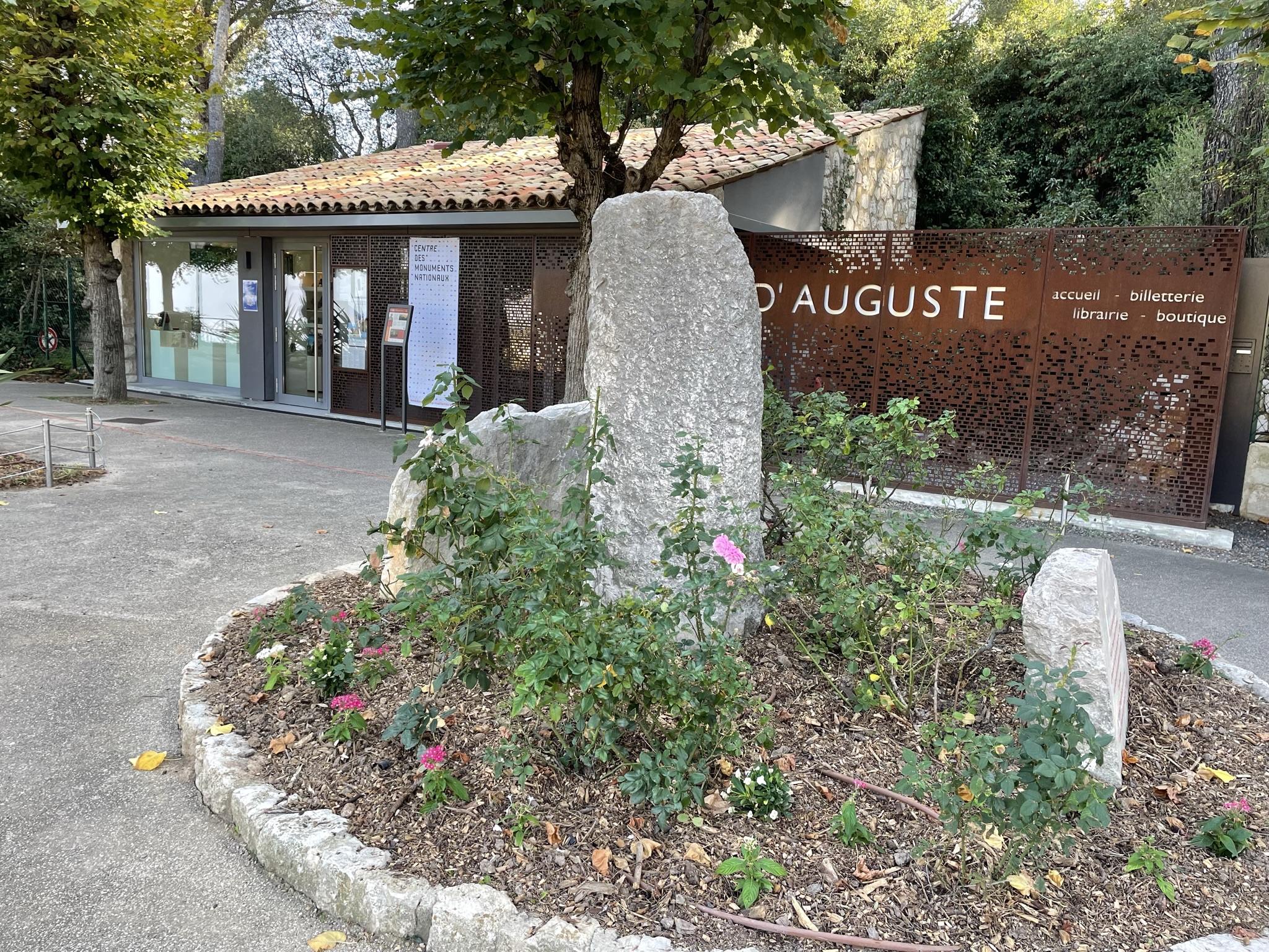 Trophée des Alpes ou Trophée d'Auguste